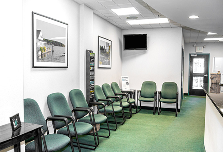 Nashua Gentle Dental appointment waiting area in New Hampshire